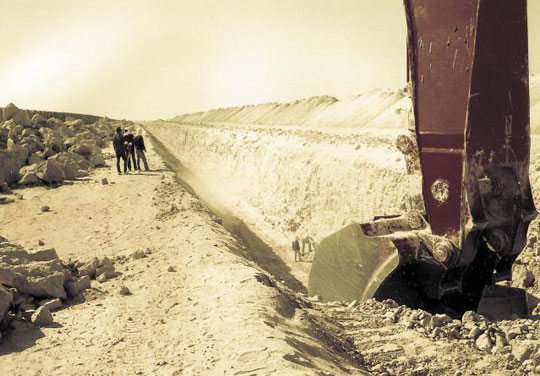 
	���ưǼ��� ����ƿ��� ���� ����ΰ��� ����. �𷡹ٶ��� �հ��� ������� ���϶� �縷�� �ʴ��� ���� �ʴ��� ���θ� �������. ���� ���� ���翴��.
