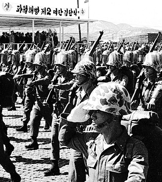 
	1965�� 9�� 20�� ���׿��� ���� û��δ� â����.
