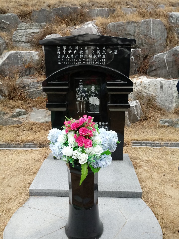 Ŭ���ϸ� Ȯ������� �ֽ��ϴ�